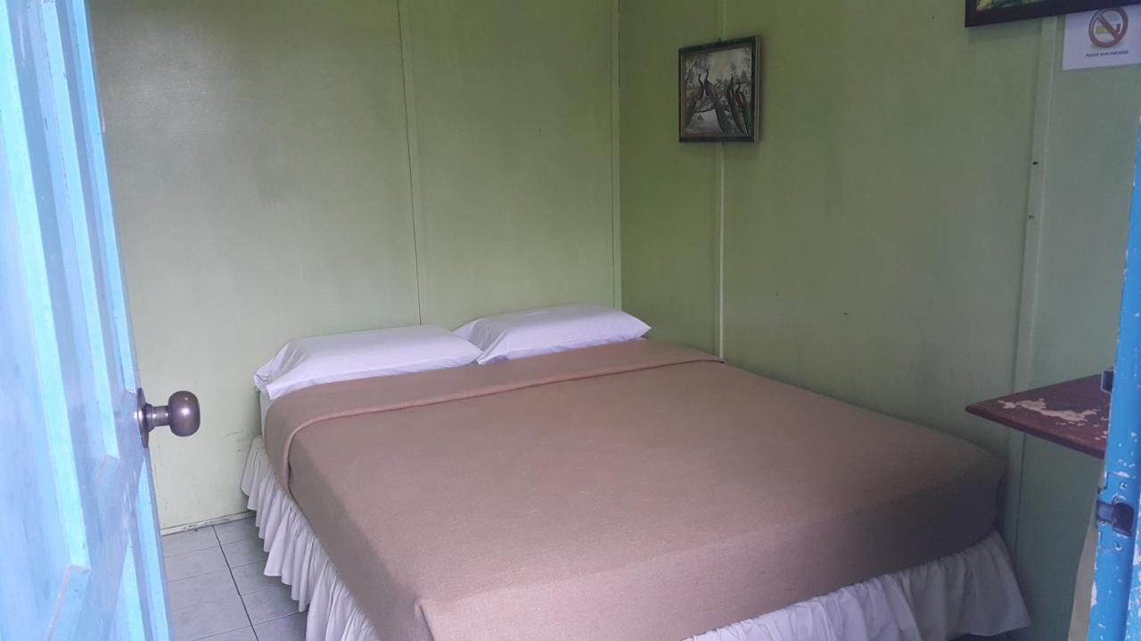 Alora Budget Inn Tanah Rata Exterior foto